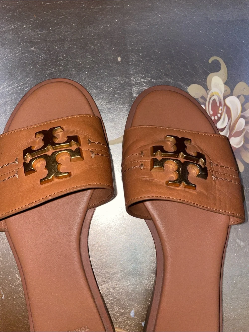 Tory Burch Everly Leather Slide Sandals with Gold Logo 7
